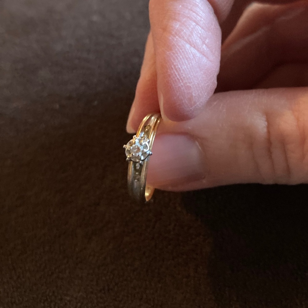 Love Story 14kp size 4.5 engagement ring